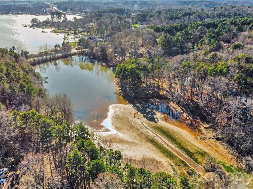 228 Creek View Road, Mooresville, NC 28117.  MLS# CAR4334038, YatesRealty ID 17830. 
