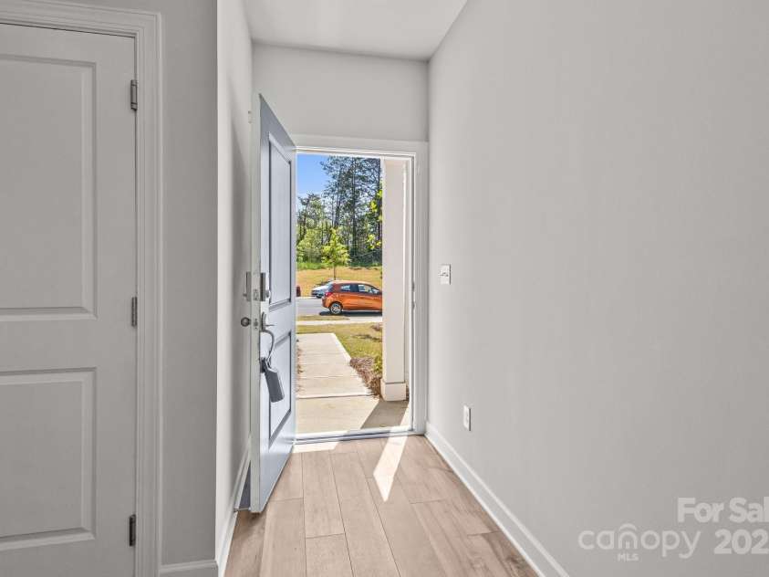 2340 Belterra Drive, Charlotte, NC 28216.  MLS# CAR4246902, YatesRealty ID 17830. 