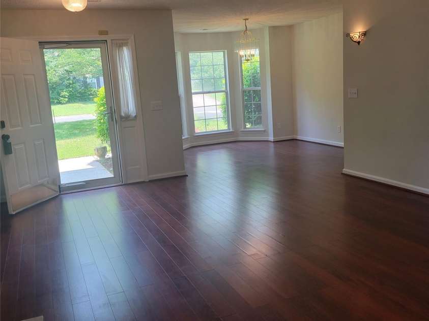 13039 Peacock Lane, Charlotte, NC 28215.  MLS# CAR4267109, YatesRealty ID 17831. 