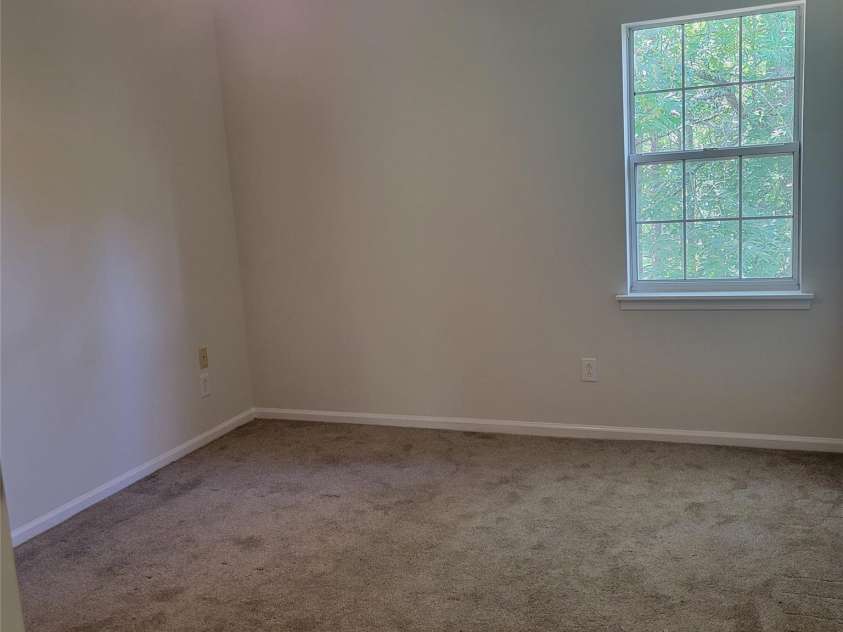 13039 Peacock Lane, Charlotte, NC 28215.  MLS# CAR4267109, YatesRealty ID 17831. 
