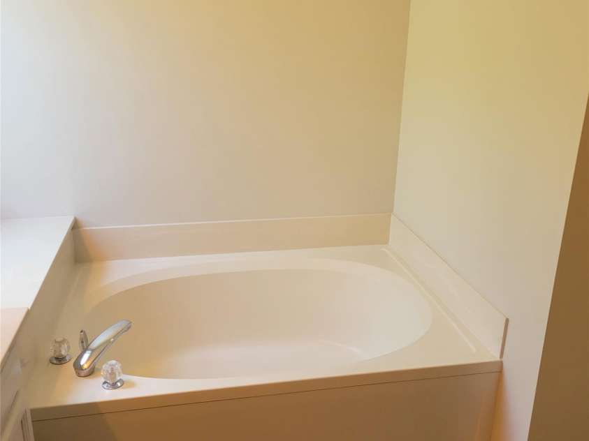 13039 Peacock Lane, Charlotte, NC 28215.  MLS# CAR4267109, YatesRealty ID 17831. 