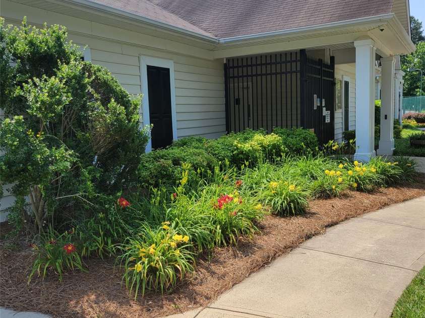 13039 Peacock Lane, Charlotte, NC 28215.  MLS# CAR4267109, YatesRealty ID 17831. 