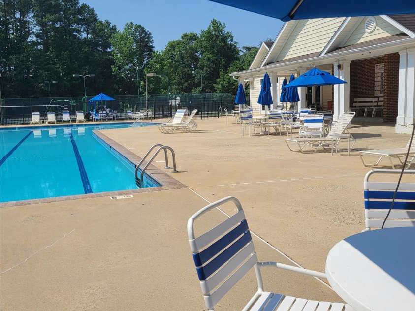 13039 Peacock Lane, Charlotte, NC 28215.  MLS# CAR4267109, YatesRealty ID 17831. 