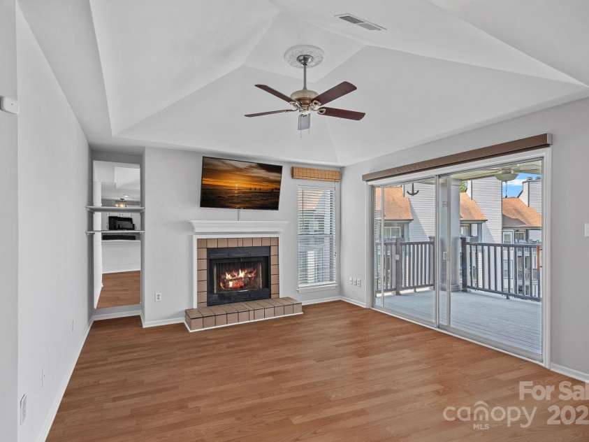 18853 Vineyard Point Lane, Cornelius, NC 28031.  MLS# CAR4267139, YatesRealty ID 17832. 