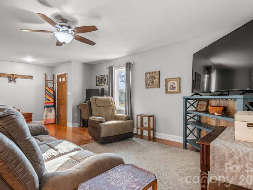 4262 Boulder Drive, Morganton, NC 28655.  MLS# CAR4369441, YatesRealty ID 17832. 