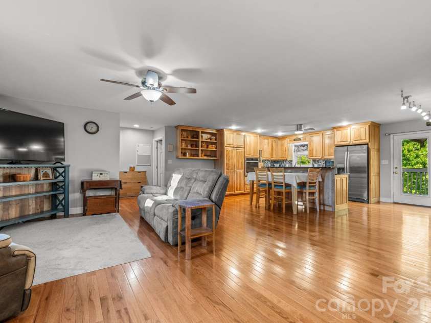 4262 Boulder Drive, Morganton, NC 28655.  MLS# CAR4369441, YatesRealty ID 17832. 