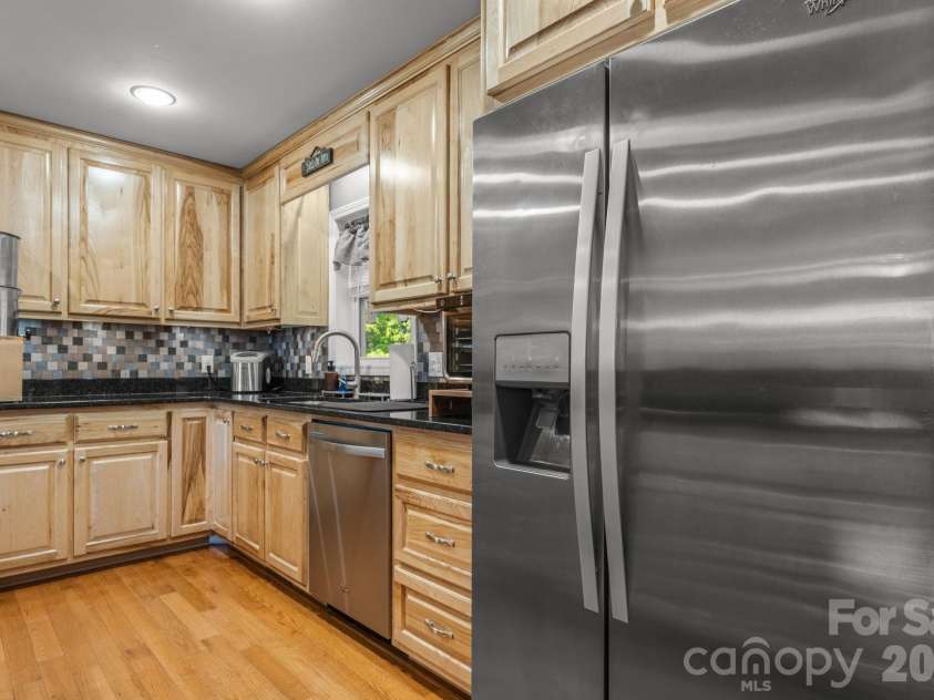 4262 Boulder Drive, Morganton, NC 28655.  MLS# CAR4369441, YatesRealty ID 17832. 