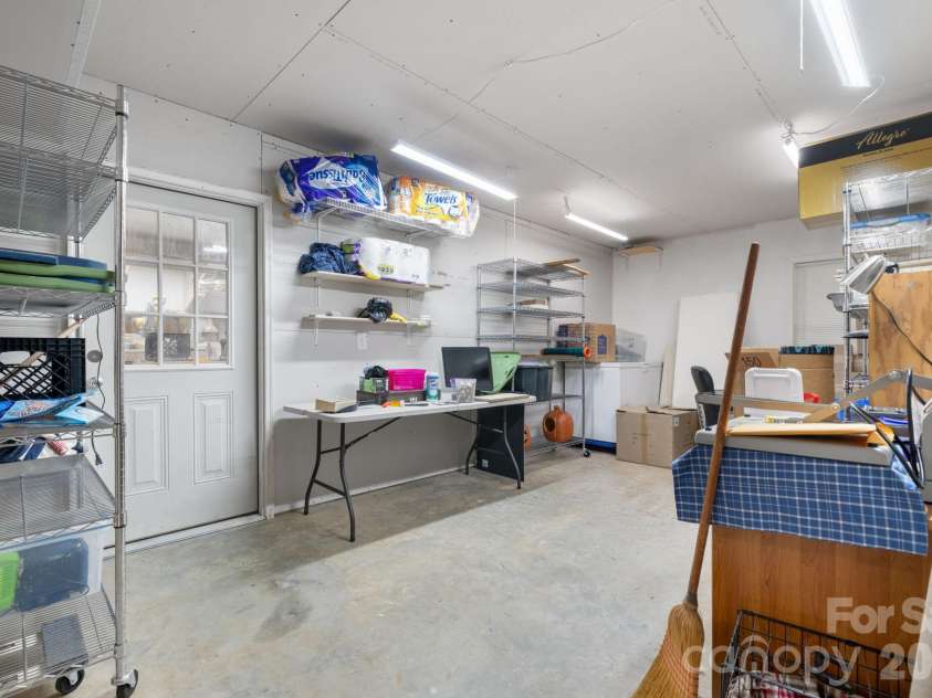 4262 Boulder Drive, Morganton, NC 28655.  MLS# CAR4369441, YatesRealty ID 17832. 