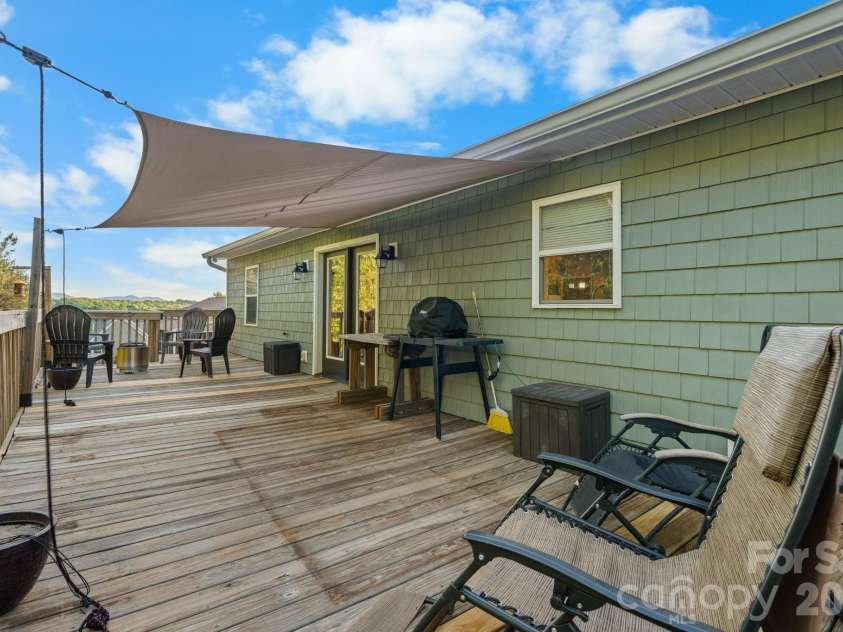 4262 Boulder Drive, Morganton, NC 28655.  MLS# CAR4369441, YatesRealty ID 17832. 