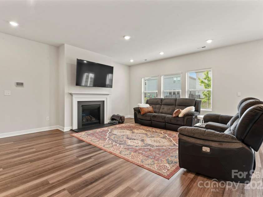 12536 Stoneybrook Parkway, Huntersville, NC 28078.  MLS# CAR4266059, YatesRealty ID 17834. 
