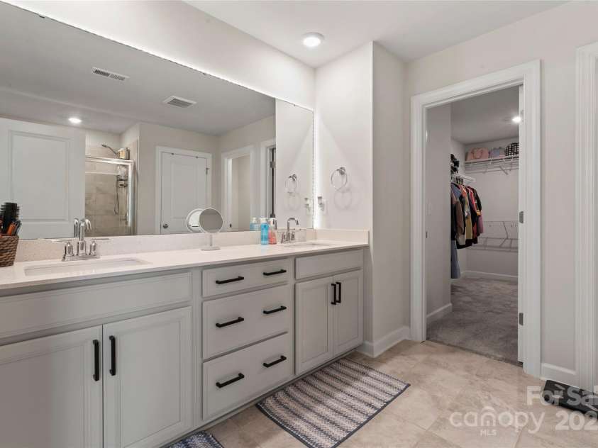 12536 Stoneybrook Parkway, Huntersville, NC 28078.  MLS# CAR4266059, YatesRealty ID 17834. 