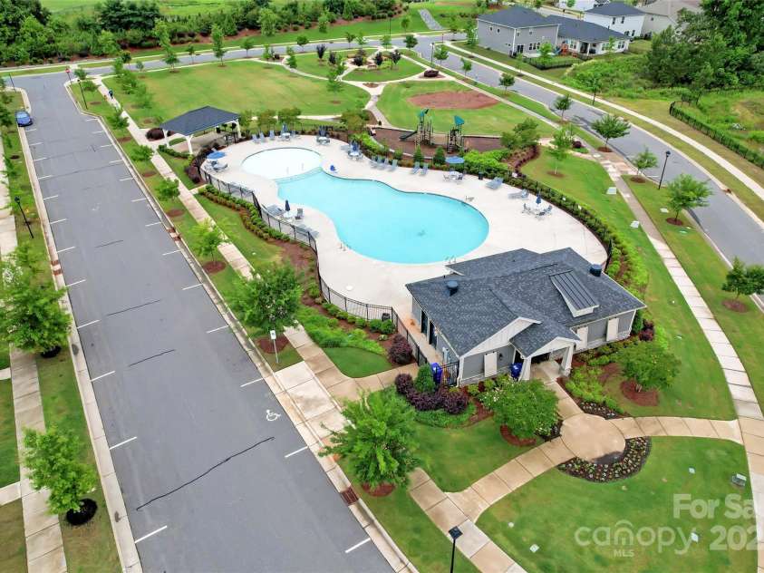 12536 Stoneybrook Parkway, Huntersville, NC 28078.  MLS# CAR4266059, YatesRealty ID 17834. 