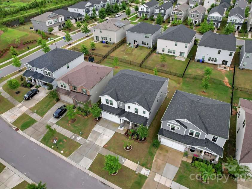 12536 Stoneybrook Parkway, Huntersville, NC 28078.  MLS# CAR4266059, YatesRealty ID 17834. 