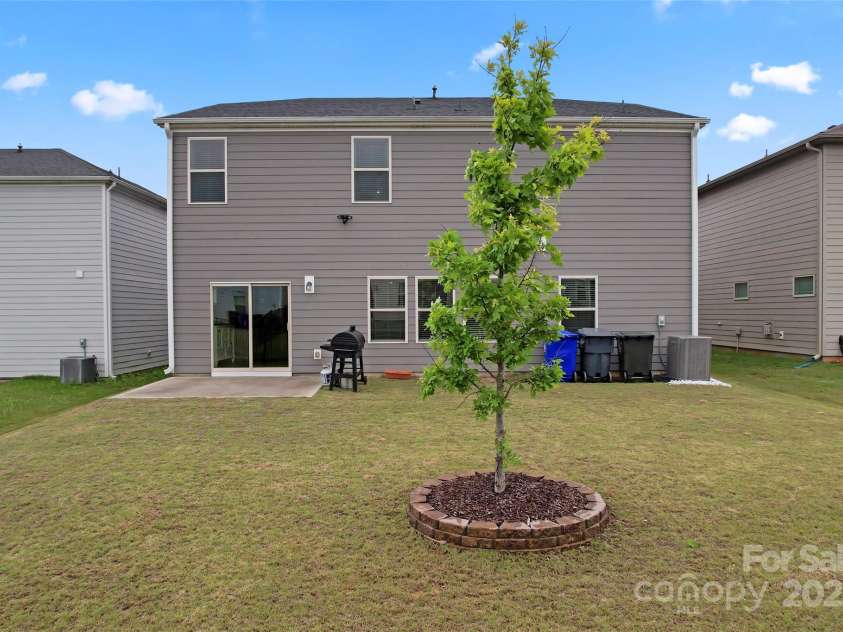 12536 Stoneybrook Parkway, Huntersville, NC 28078.  MLS# CAR4320285, YatesRealty ID 17834. 