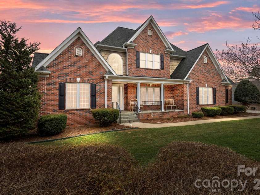 5231 Peninsula Drive, Granite Falls, NC 28630.  MLS# CAR4336540, YatesRealty ID 17834. Gorgeous one acre lot!