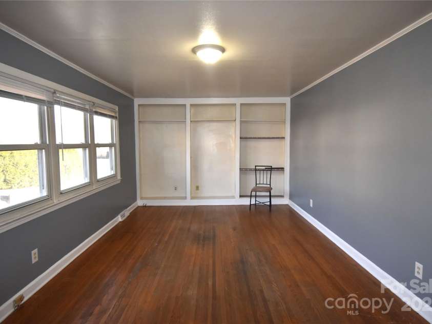 104 Catawba Street, Morganton, NC 28655.  MLS# CAR4233610, YatesRealty ID 17835. 