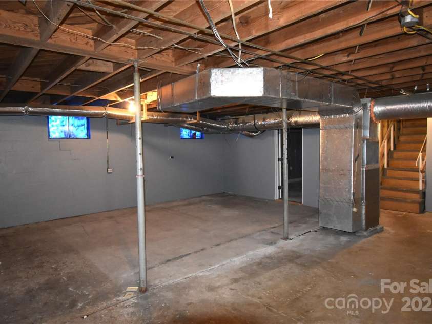 104 Catawba Street, Morganton, NC 28655.  MLS# CAR4233610, YatesRealty ID 17835. 