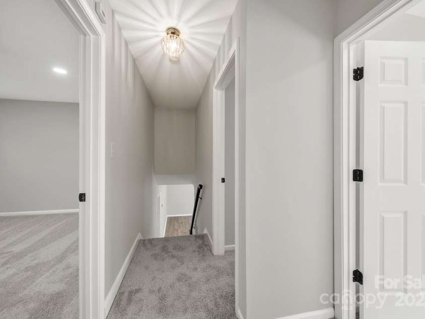 8514 Timber Crest Circle, Charlotte, NC 28226.  MLS# CAR4259385, YatesRealty ID 17836. 