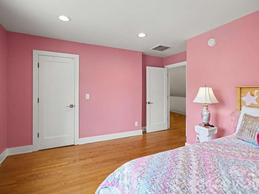 8 Nottingham Drive, Candler, NC 28715.  MLS# CAR4365224, YatesRealty ID 17837. 
