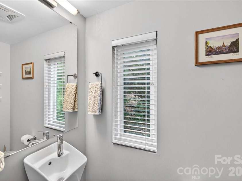 241 Domain Way, Charlotte, NC 28203.  MLS# CAR4374972, YatesRealty ID 17838. 1/2 Bath