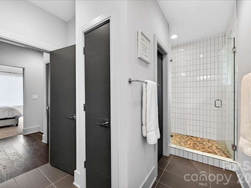 241 Domain Way, Charlotte, NC 28203.  MLS# CAR4374972, YatesRealty ID 17838. Primary Bath with Linen closet and water closet