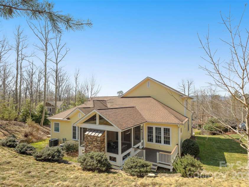 16 La Rue Court, Biltmore Lake, NC 28715.  MLS# CAR4224006, YatesRealty ID 17839. 