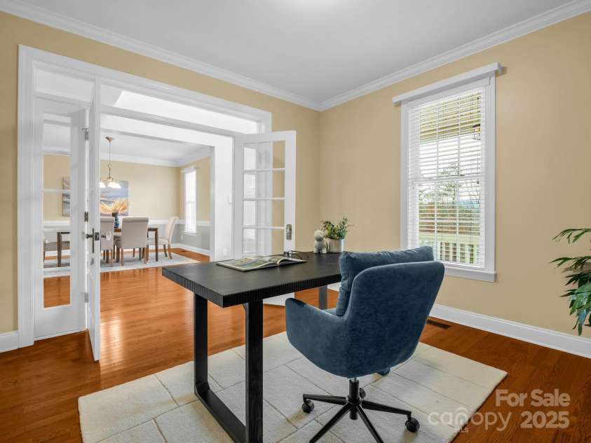 16 La Rue Court, Biltmore Lake, NC 28715.  MLS# CAR4224006, YatesRealty ID 17839. 