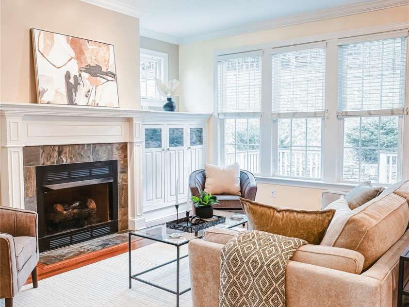 16 La Rue Court, Biltmore Lake, NC 28715.  MLS# CAR4224006, YatesRealty ID 17839. Open concept family room with custom built-ins