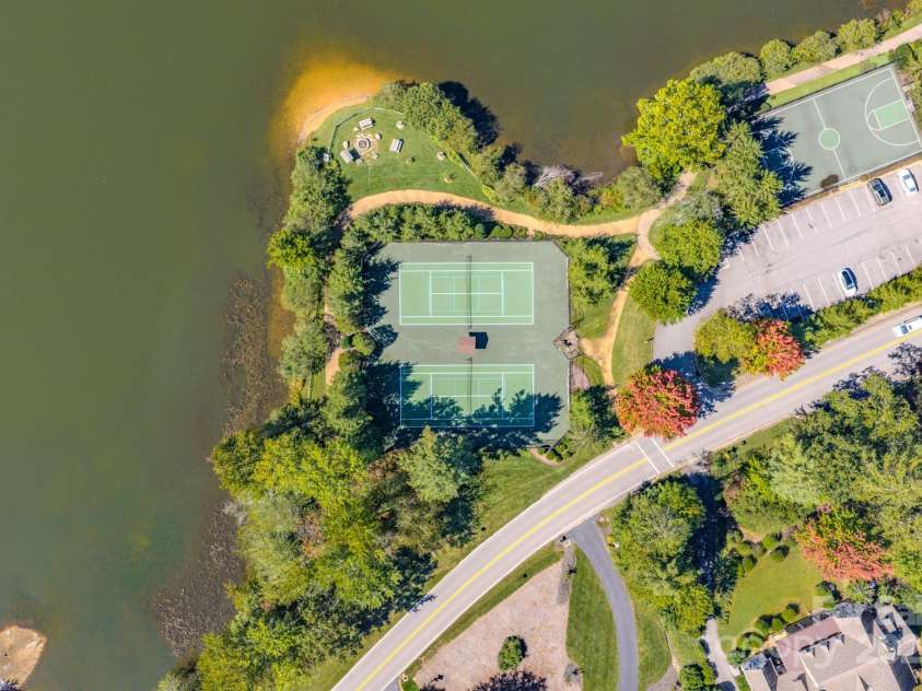 16 La Rue Court, Biltmore Lake, NC 28715.  MLS# CAR4308384, YatesRealty ID 17839. Amenities