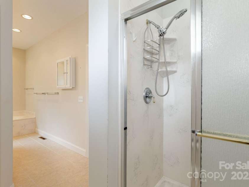35 STONECREST Court, Flat Rock, NC 28731.  MLS# CAR4272012, YatesRealty ID 1784. 