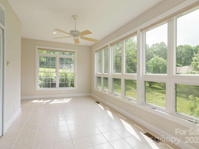 35 STONECREST Court, Flat Rock, NC 28731.  MLS# CAR4272012, YatesRealty ID 1784. 