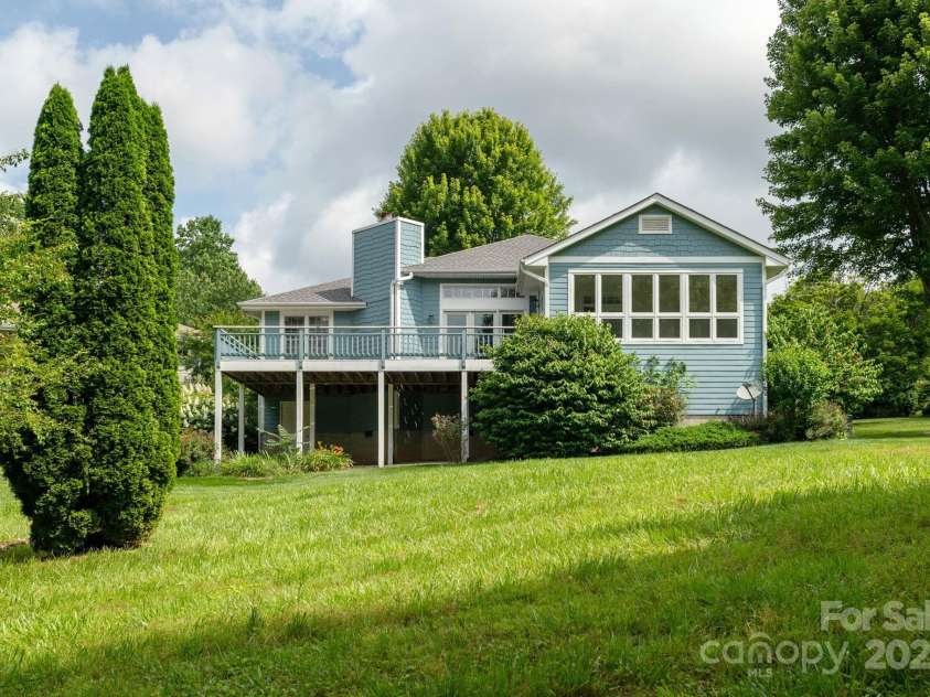 35 STONECREST Court, Flat Rock, NC 28731.  MLS# CAR4272012, YatesRealty ID 1784. 