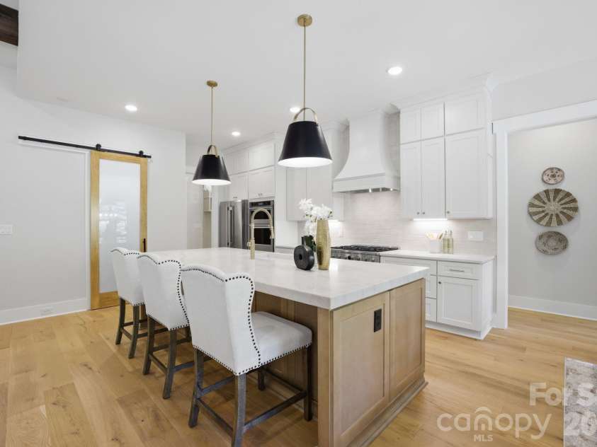 8321 Long Island Road, Catawba, NC 28609.  MLS# CAR4375313, YatesRealty ID 17840. Kitchen 