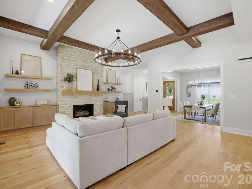 8321 Long Island Road, Catawba, NC 28609.  MLS# CAR4375313, YatesRealty ID 17840. Living Room 