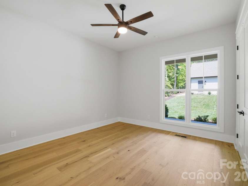 8321 Long Island Road, Catawba, NC 28609.  MLS# CAR4375313, YatesRealty ID 17840. Main Level Guest Suite 