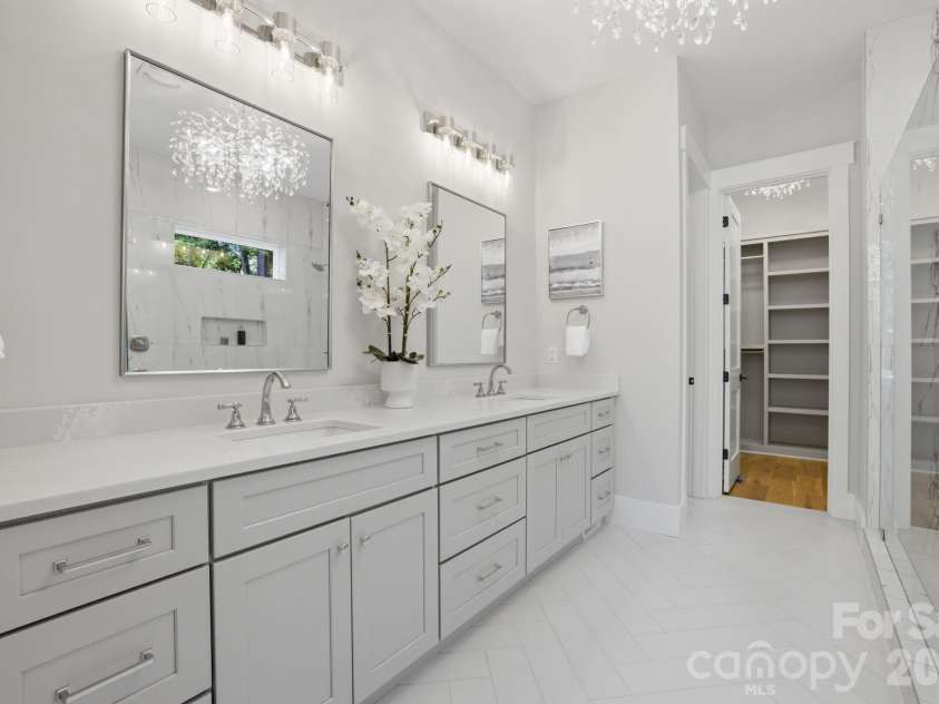 8321 Long Island Road, Catawba, NC 28609.  MLS# CAR4375313, YatesRealty ID 17840. Primary Bathroom