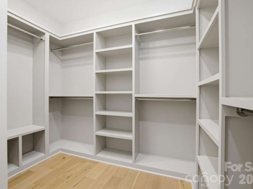 8321 Long Island Road, Catawba, NC 28609.  MLS# CAR4375313, YatesRealty ID 17840. Primary Closet 