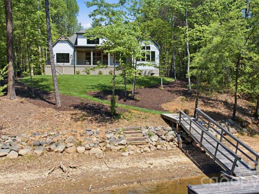 8321 Long Island Road, Catawba, NC 28609.  MLS# CAR4375313, YatesRealty ID 17840. Private Floating Dock 