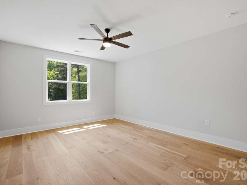 8321 Long Island Road, Catawba, NC 28609.  MLS# CAR4375313, YatesRealty ID 17840. Upper Level Guest Suite One 