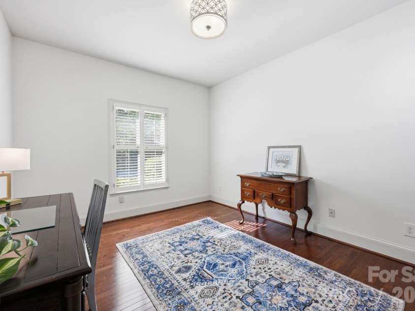 2440 Selwyn Avenue, Charlotte, NC 28209.  MLS# CAR4372591, YatesRealty ID 17843. Guest room