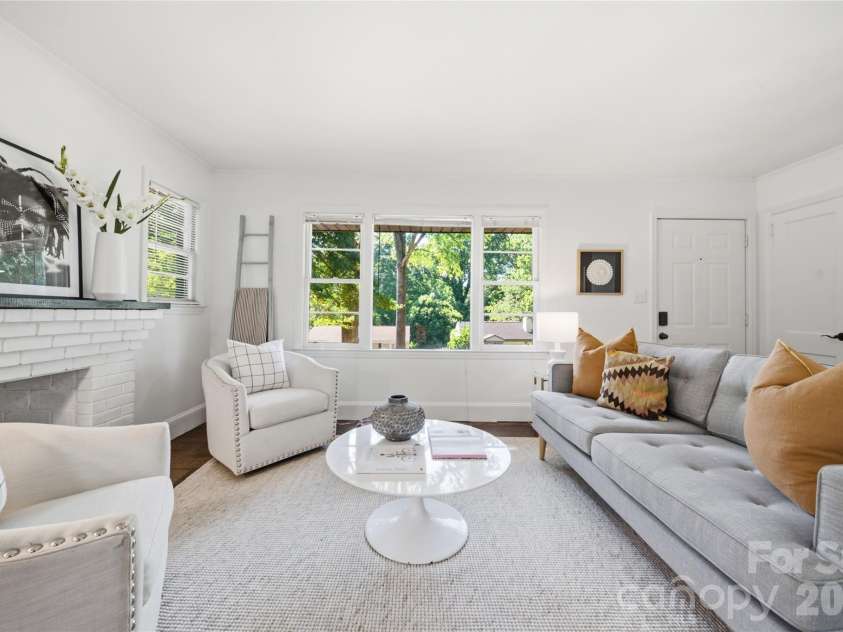 2642 Rachel Street, Charlotte, NC 28206.  MLS# CAR4353751, YatesRealty ID 17844. 
