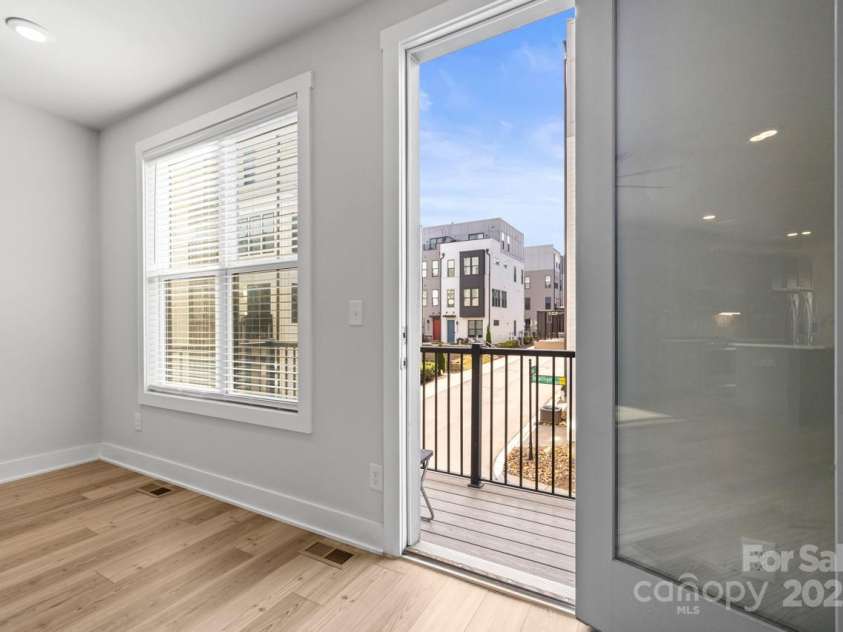 539 Tremont Avenue, Charlotte, NC 28203.  MLS# CAR4210616, YatesRealty ID 17844. 