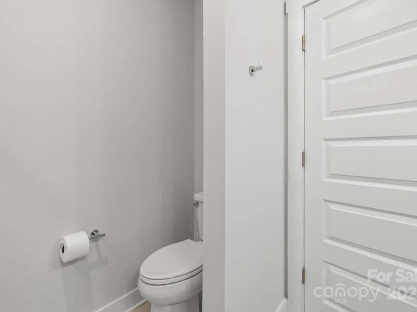 539 Tremont Avenue, Charlotte, NC 28203.  MLS# CAR4210616, YatesRealty ID 17844. 