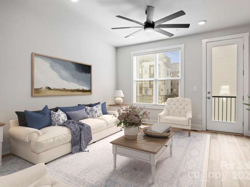 539 Tremont Avenue, Charlotte, NC 28203.  MLS# CAR4210616, YatesRealty ID 17844. Virtually staged