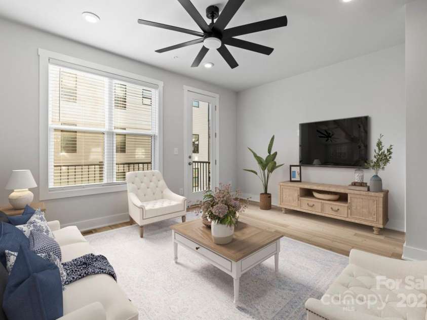 539 Tremont Avenue, Charlotte, NC 28203.  MLS# CAR4210616, YatesRealty ID 17844. Virtually staged
