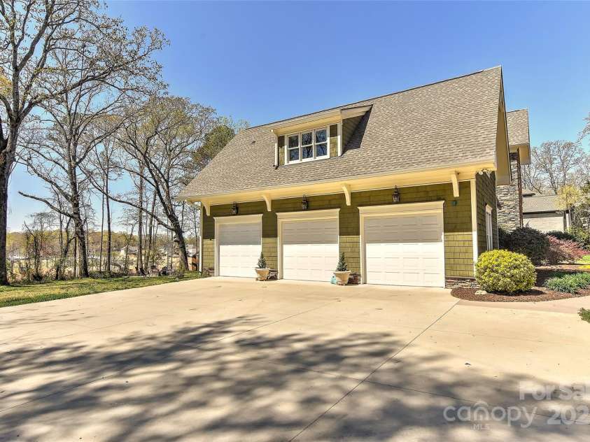 10209 New Town Road, Marvin, NC 28173.  MLS# CAR4233736, YatesRealty ID 17845. 