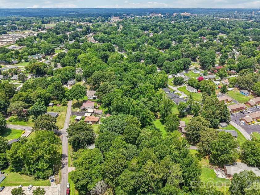 312 Cook Street, Kannapolis, NC 28083.  MLS# CAR4399189, YatesRealty ID 17847. 