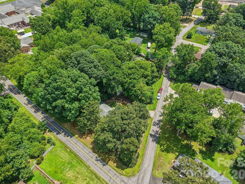 312 Cook Street, Kannapolis, NC 28083.  MLS# CAR4399189, YatesRealty ID 17847. 