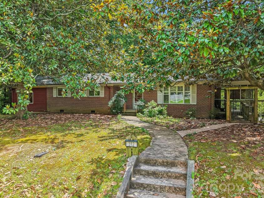 312 Cook Street, Kannapolis, NC 28083.  MLS# CAR4399189, YatesRealty ID 17847. 