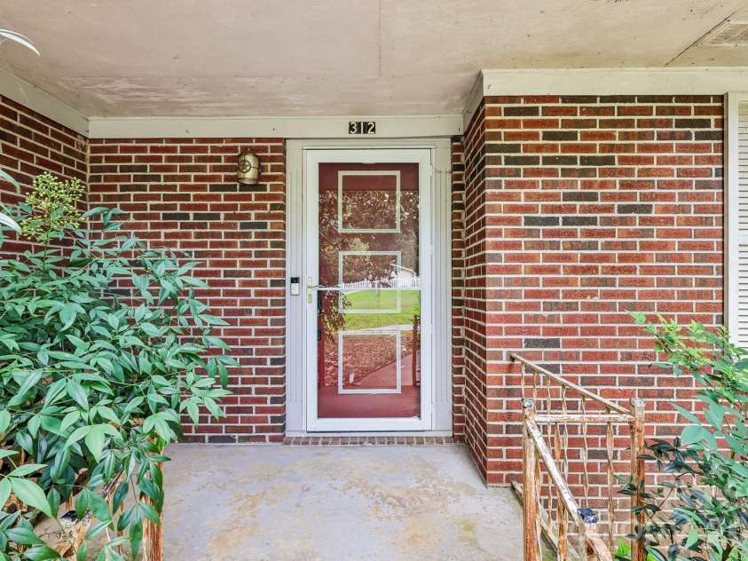 312 Cook Street, Kannapolis, NC 28083.  MLS# CAR4399189, YatesRealty ID 17847. 